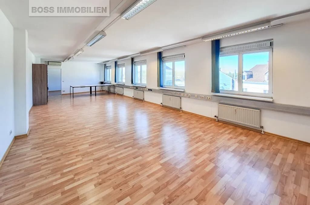 2-Zimmer-Gewerbeimmobilie mieten in Linz – 88 m², € 1.057 – Bild 2 von 12