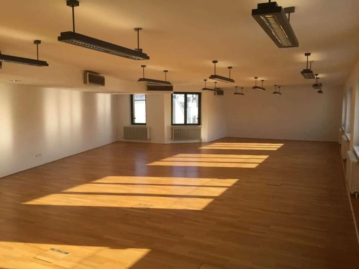 Gewerbeimmobilie mieten in Wien – 332 m², € 16 – Bild 2 von 18