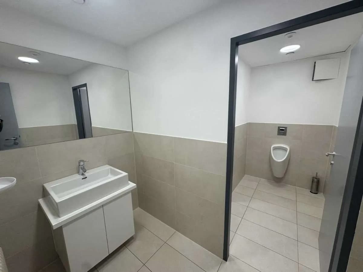 Gewerbeimmobilie mieten in Wien – 561 m², € 15 – Bild 9 von 13