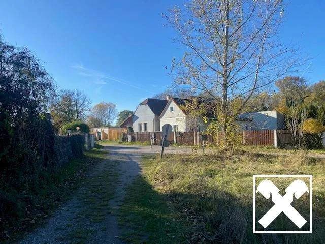 Grundstück kaufen in Wiener Neustadt Land – 2 224 m², € 722.800 – Bild 2 von 3