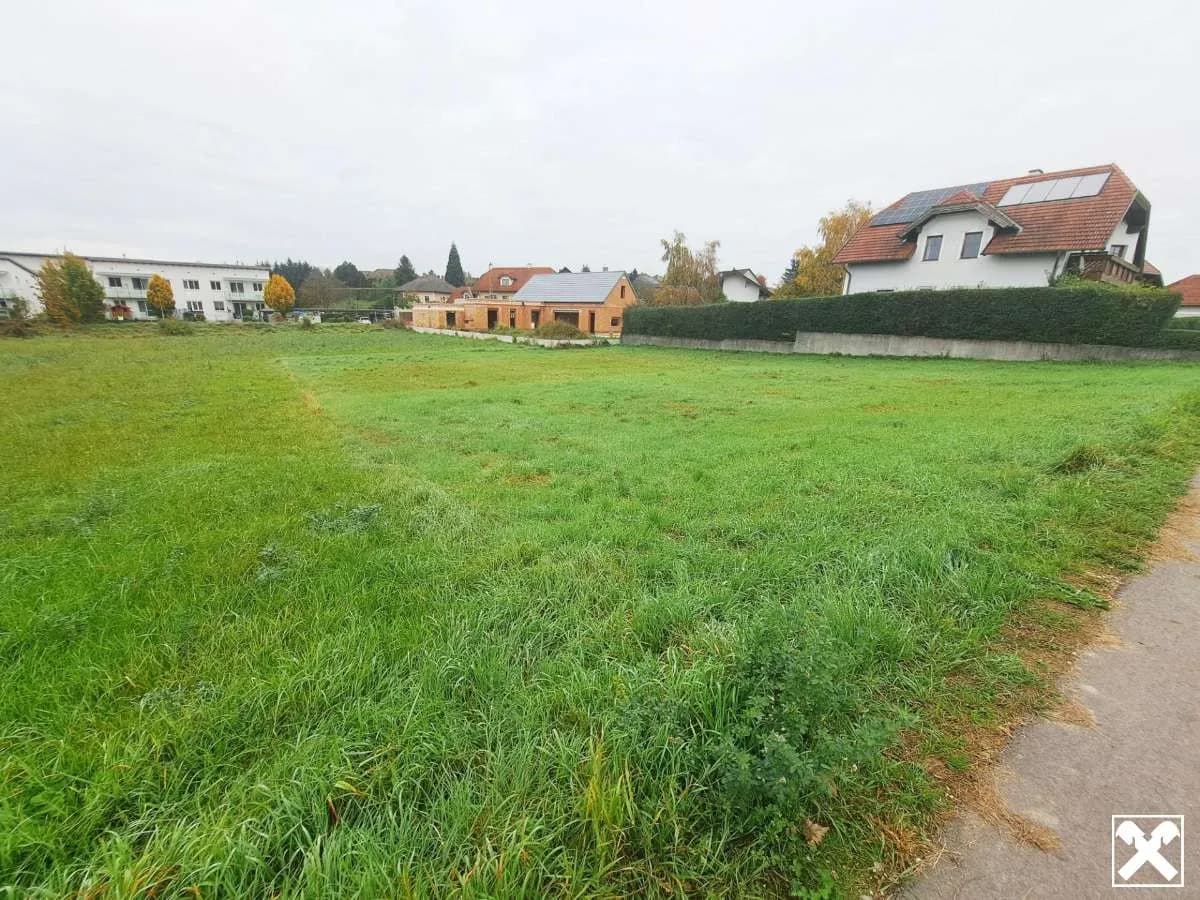 Grundstück kaufen in Melk – 834 m², € 48.000