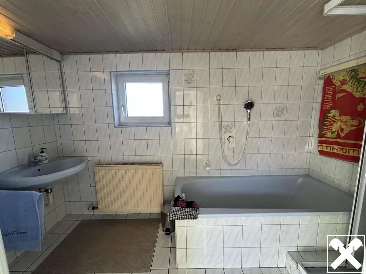 Haus kaufen in Linz Land – 1 237 m², € 349.000 – Bild 8 von 14