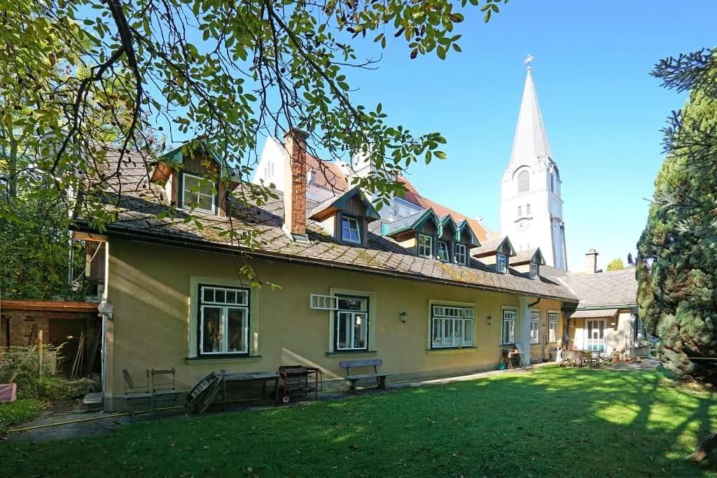 Grundstück kaufen in Sankt Pölten Land – 1 342 m², € 720.000 – Bild 1 von 9