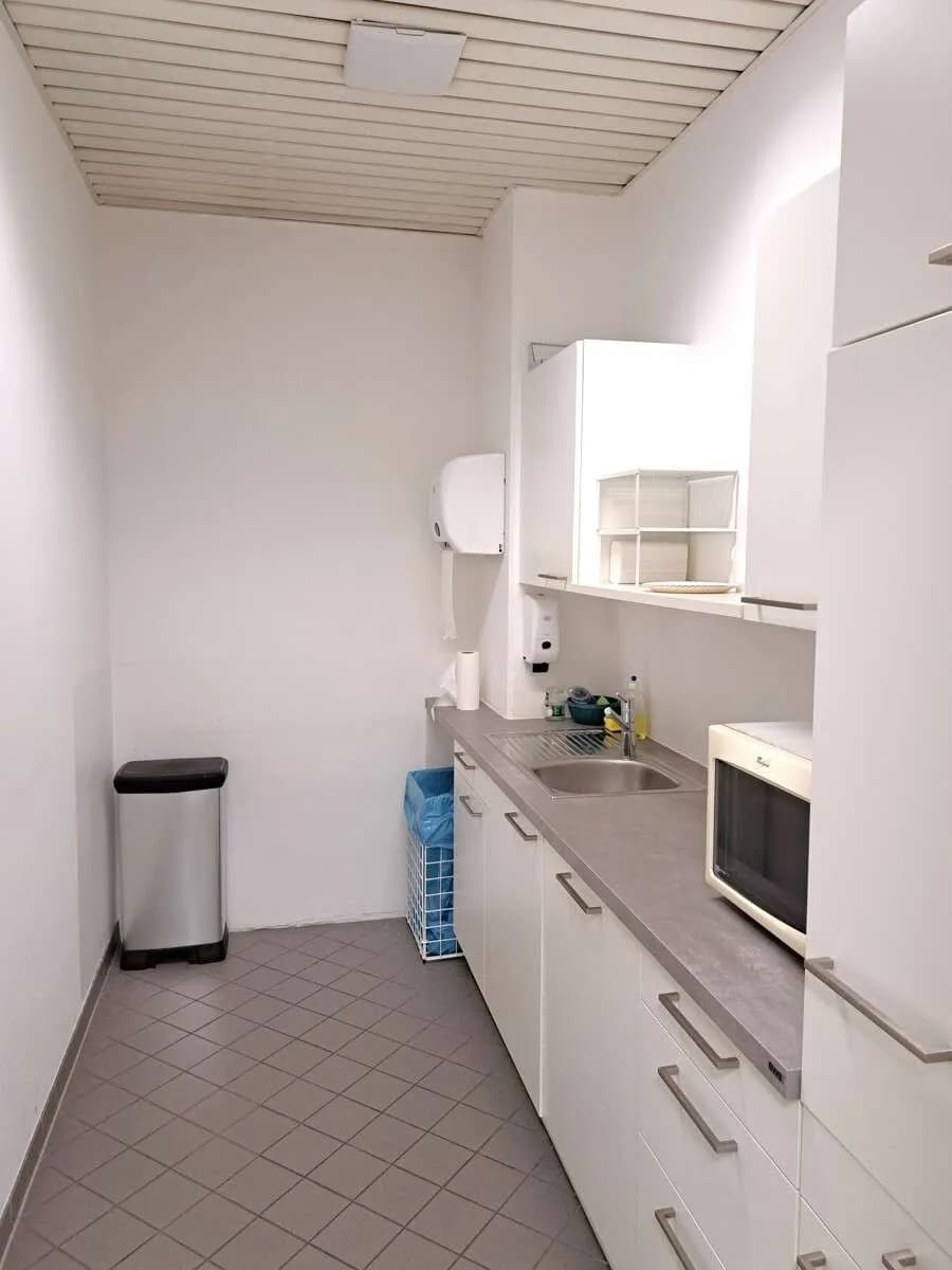 Gewerbeimmobilie mieten in Wien – 53 m², € 13 – Bild 10 von 11