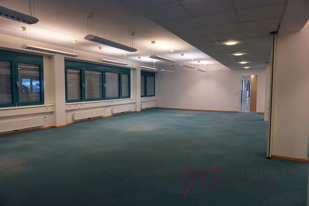 Gewerbeimmobilie mieten in Steyr – 147 m²