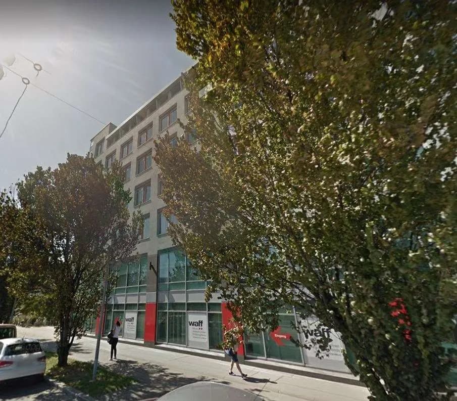 Gewerbeimmobilie mieten in Wien – 265 m², € 13