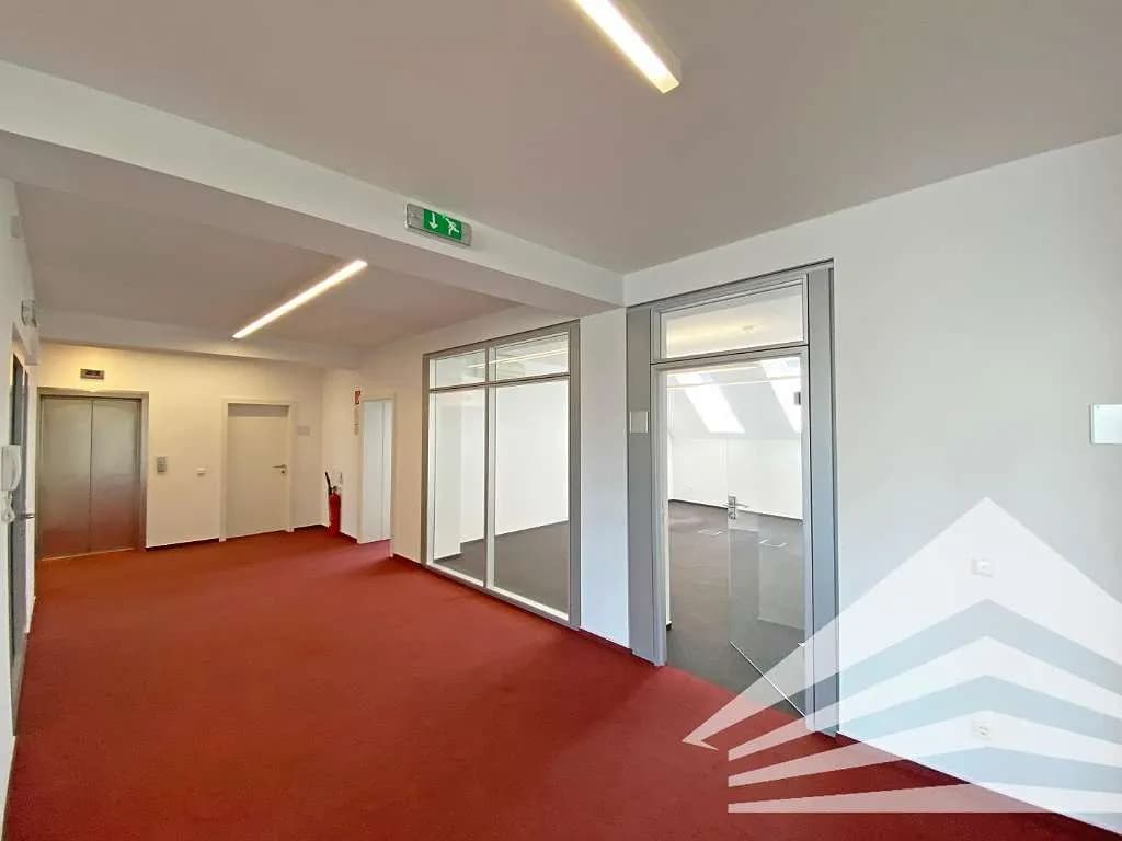 2-Zimmer-Gewerbeimmobilie mieten in Linz – 437 m², € 7.098 – Bild 3 von 17
