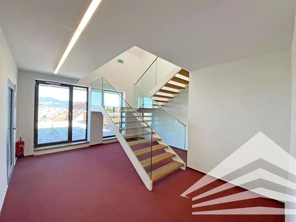 2-Zimmer-Gewerbeimmobilie mieten in Linz – 437 m², € 7.098 – Bild 10 von 17