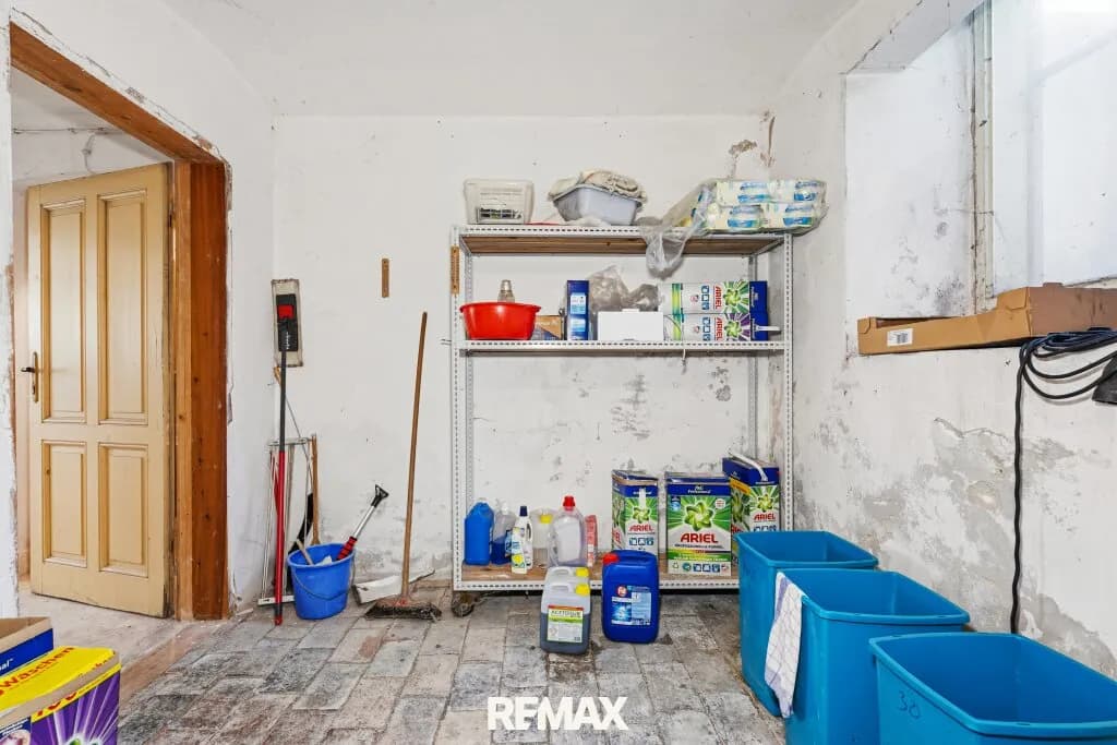 7-Zimmer-Immobilie kaufen in Baden – 250 m², € 649.000 – Bild 31 von 38