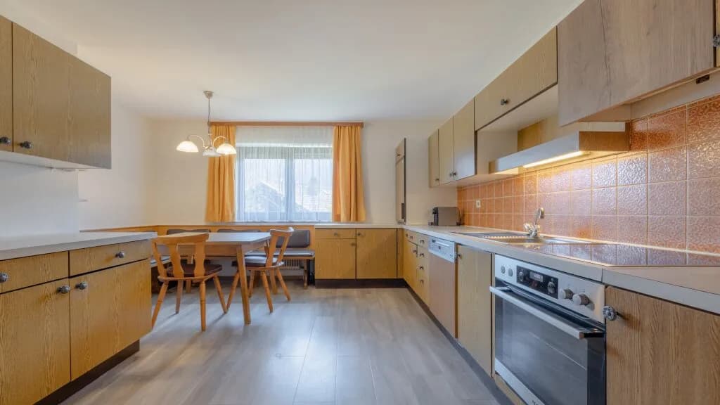20-Zimmer-Gewerbeimmobilie kaufen in Schwaz – 574 m², € 1.520.000 – Bild 2 von 18