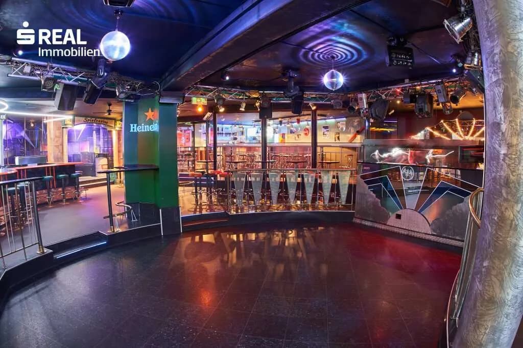 6-Zimmer-Gewerbeimmobilie kaufen in Zwettl – 6 238 m² – Bild 2 von 35