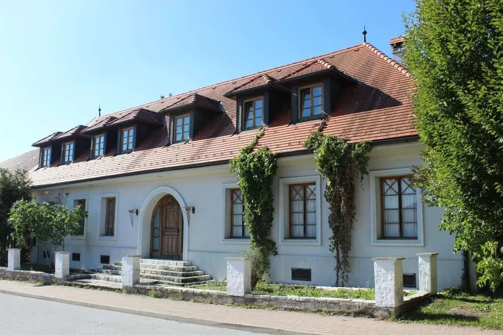 6-Zimmer-Haus kaufen in Oberwart – 240 m², € 280.000