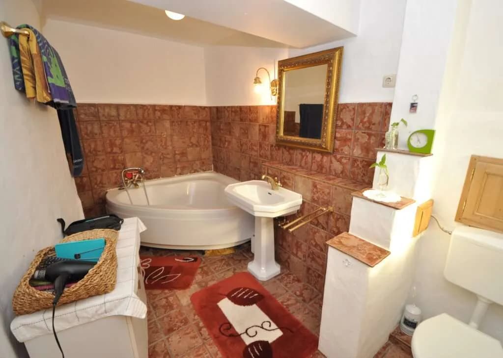 6-Zimmer-Haus kaufen in Oberwart – 240 m², € 280.000 – Bild 4 von 19