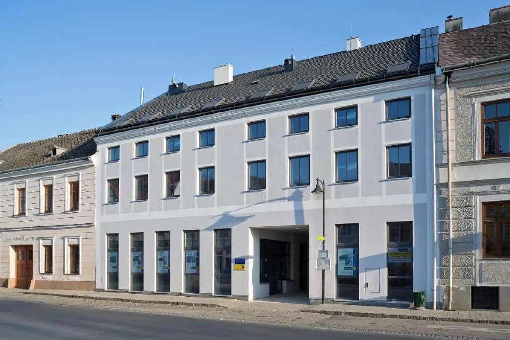1-Zimmer-Gewerbeimmobilie mieten in Melk – 96,41 m², € 754