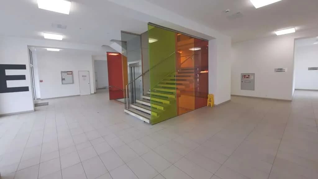 Gewerbeimmobilie mieten in Sankt Pölten – 407 m² – Bild 7 von 9