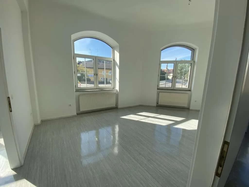 Gewerbeimmobilie mieten in Ried im Innkreis – 137 m²
