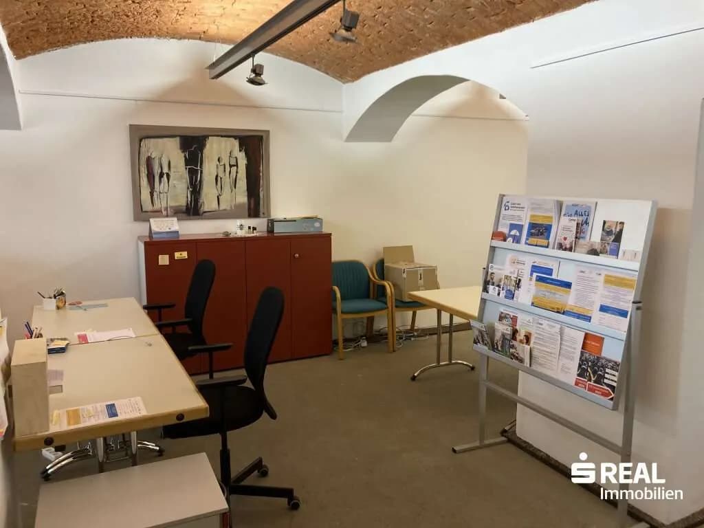 Gewerbeimmobilie mieten in Grieskirchen – 136 m², € 588