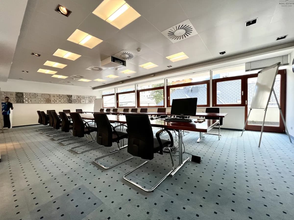 10-Zimmer-Gewerbeimmobilie mieten in Landeck – 552 m²