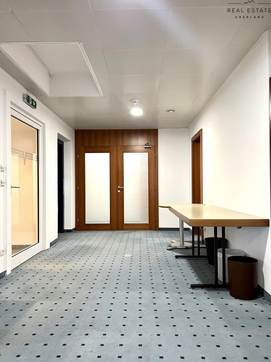 10-Zimmer-Gewerbeimmobilie mieten in Landeck – 552 m² – Bild 3 von 19