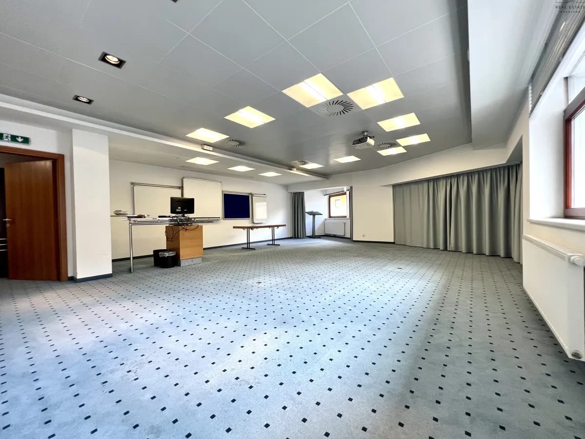 10-Zimmer-Gewerbeimmobilie mieten in Landeck – 552 m² – Bild 8 von 19