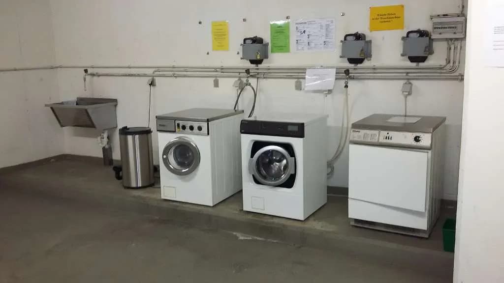 Wohnung mieten in Innsbruck – 17 m², € 780 – Bild 8 von 9