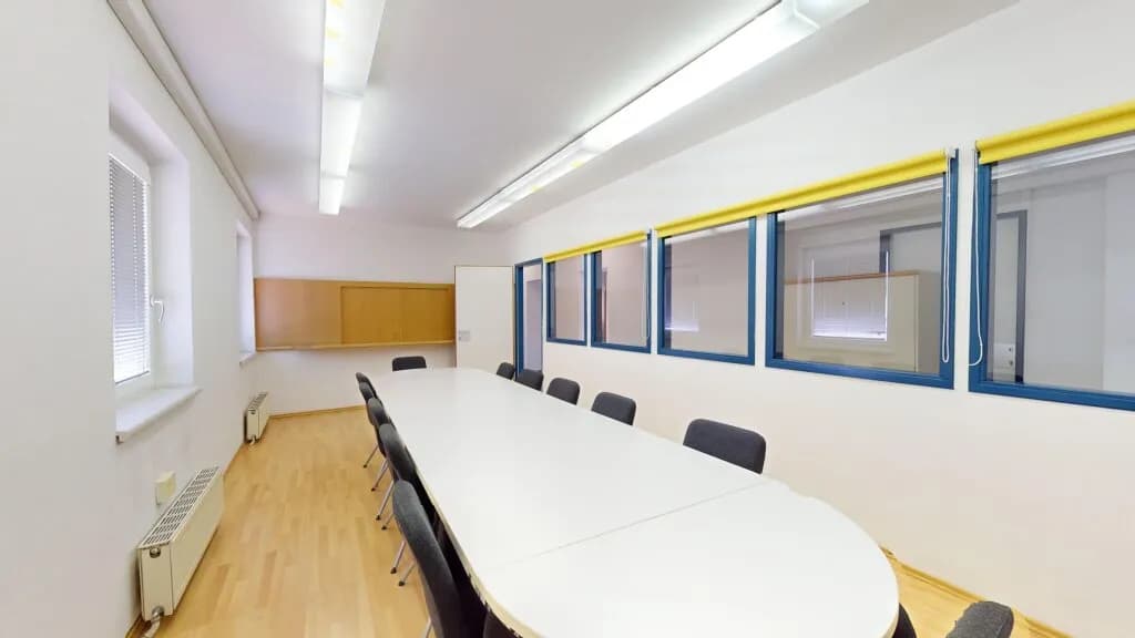 8-Zimmer-Gewerbeimmobilie mieten in Wien – 330 m², € 3.250 – Bild 3 von 13