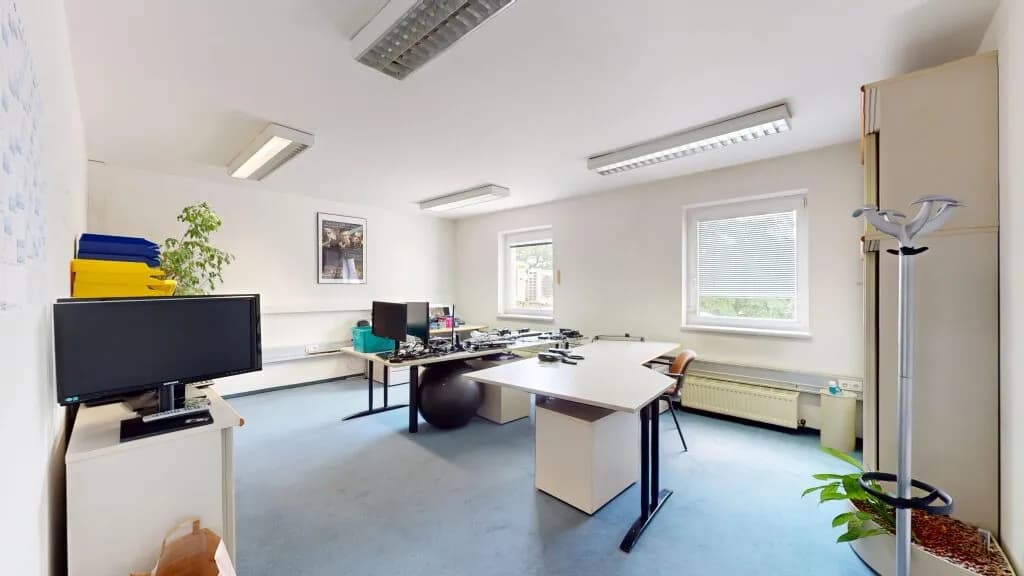 8-Zimmer-Gewerbeimmobilie mieten in Wien – 330 m², € 3.250 – Bild 6 von 13