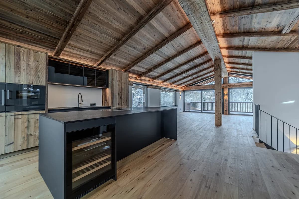 6-Zimmer-Immobilie kaufen in Kitzbühel – 249 m², € 2.975.000 – Bild 1 von 5