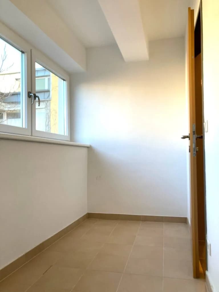 Gewerbeimmobilie mieten in Wien – 6 m², € 101 – Bild 2 von 3