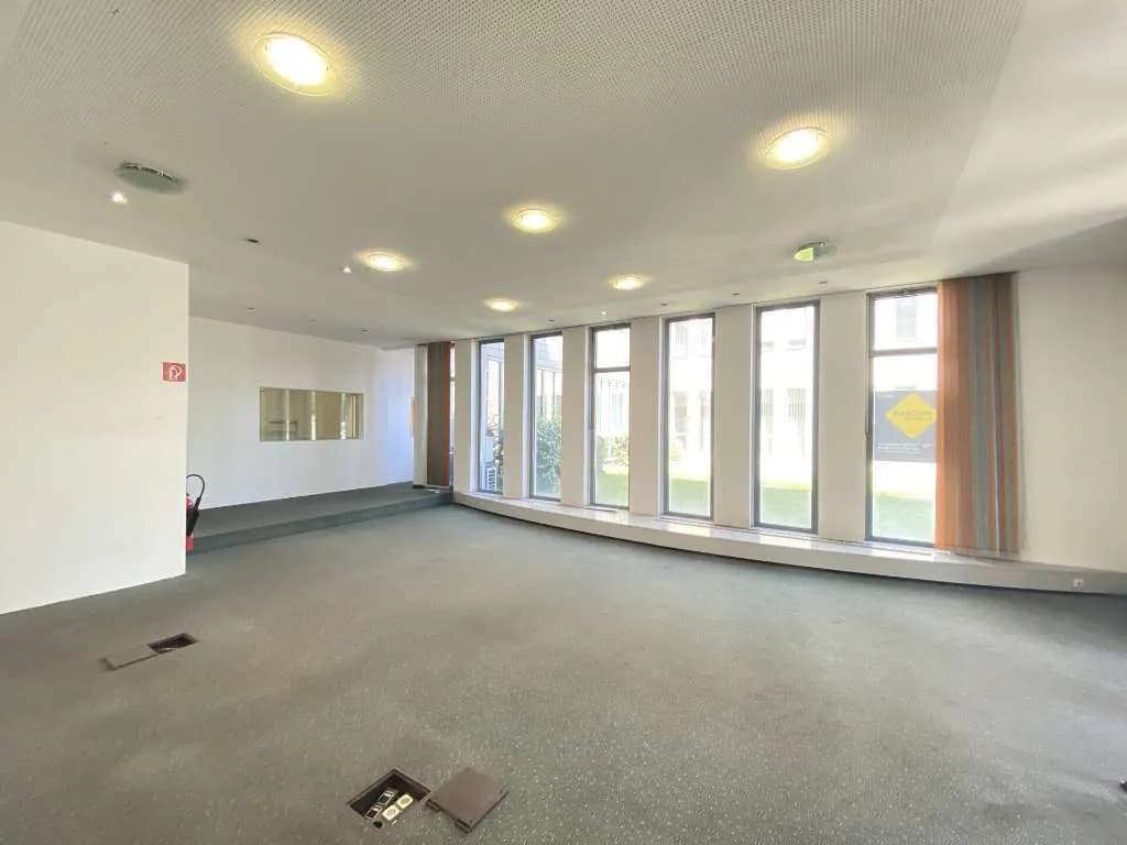 Gewerbeimmobilie mieten in Linz – 107 m², € 1.373 – Bild 2 von 8