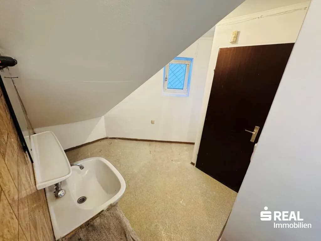 Gewerbeimmobilie kaufen in Gmunden – 42 m², € 125.000 – Bild 6 von 11