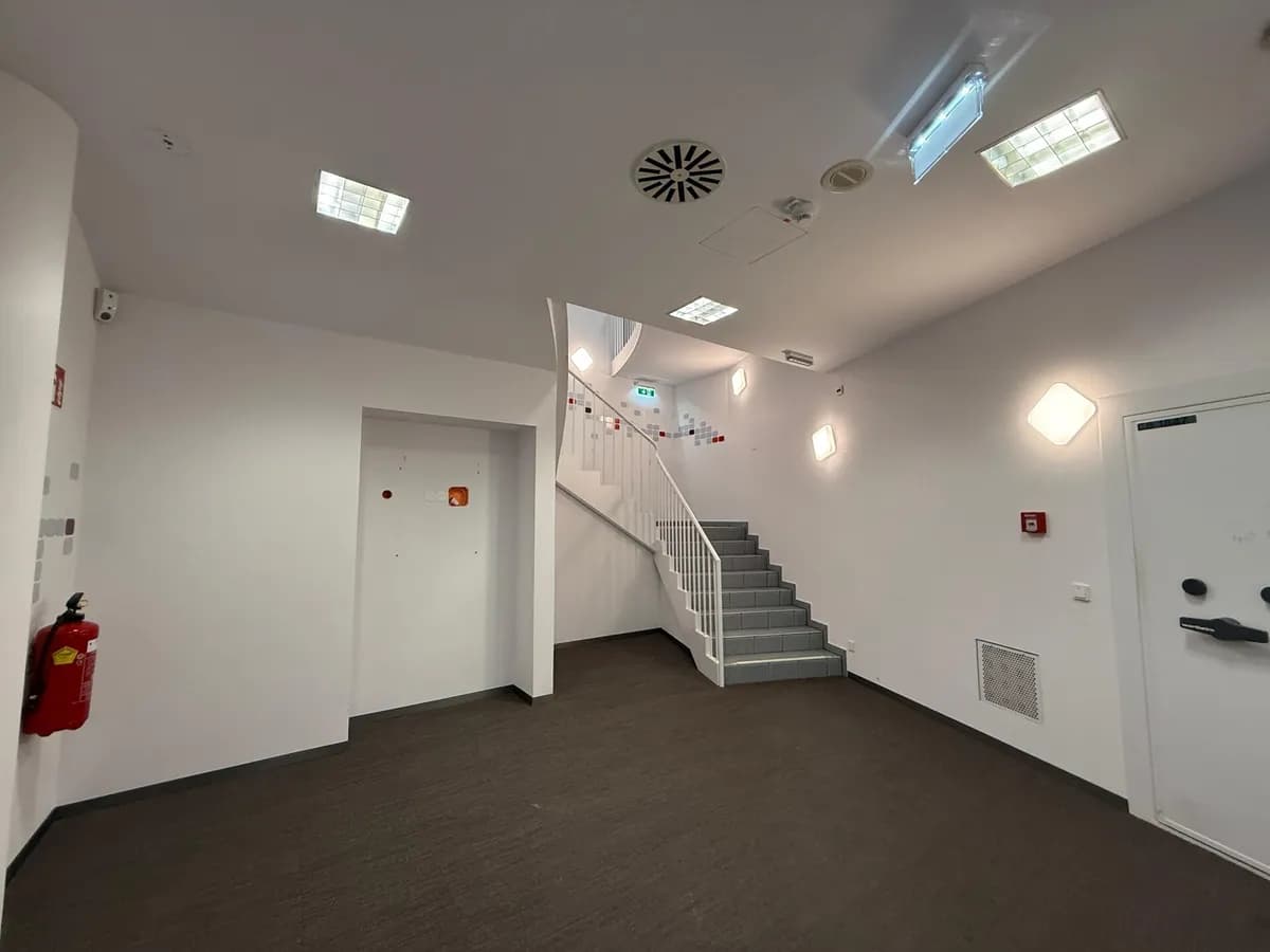 Gewerbeimmobilie mieten in Wien – 470 m², € 10.105 – Bild 6 von 10