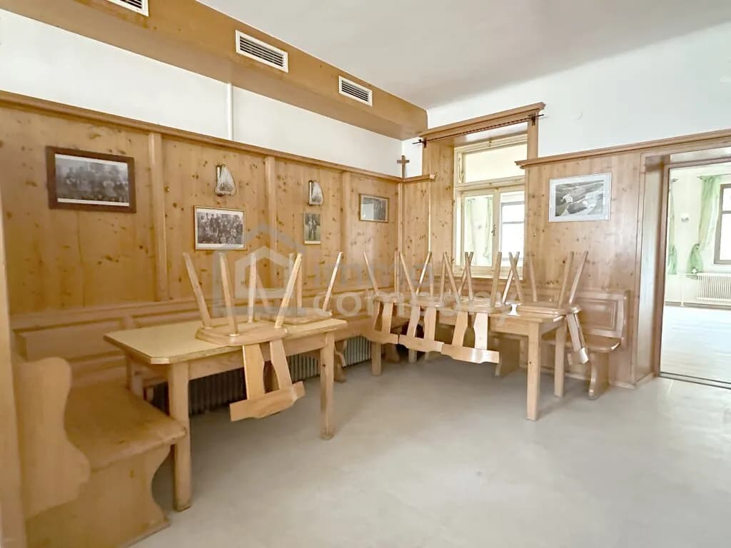 10-Zimmer-Gewerbeimmobilie mieten in Baden – 235 m², € 5 – Bild 7 von 42