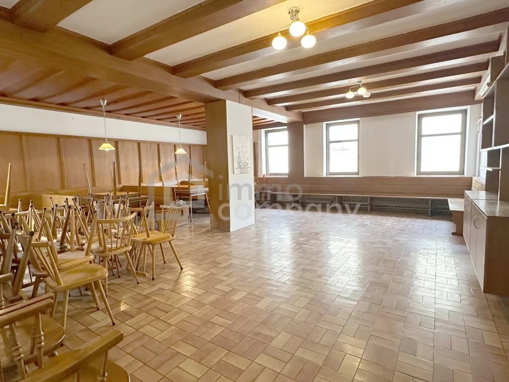 10-Zimmer-Gewerbeimmobilie mieten in Baden – 235 m², € 5 – Bild 11 von 42