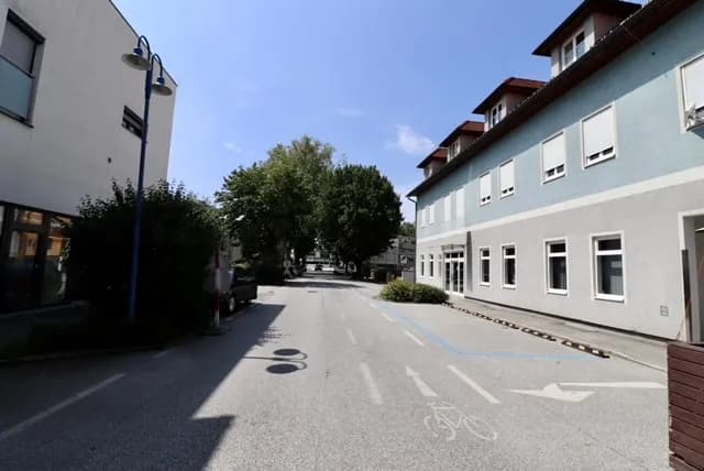 6-Zimmer-Gewerbeimmobilie mieten in Weiz – 237 m², € 2.540 – Bild 5 von 17