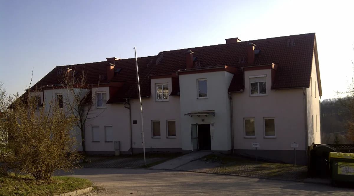 3-Zimmer-Wohnung mieten in Perg – 69,26 m², € 808