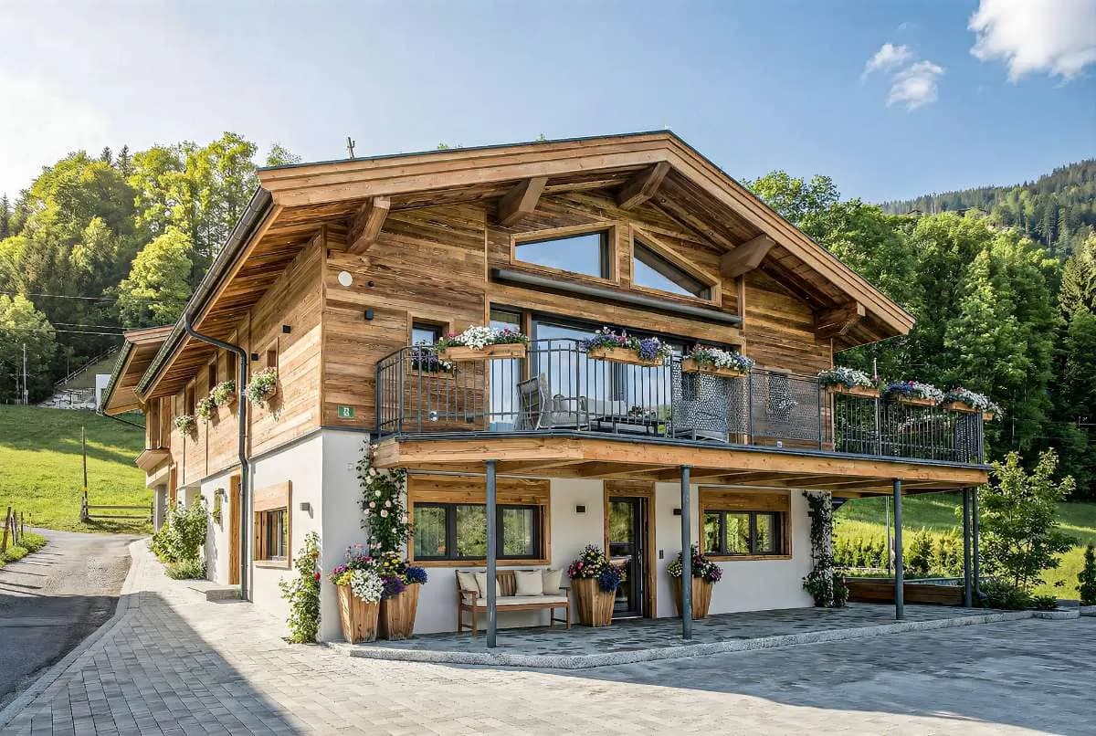 5-Zimmer-Immobilie kaufen in Kitzbühel – 200 m², € 2.950.000 – Bild 1 von 6