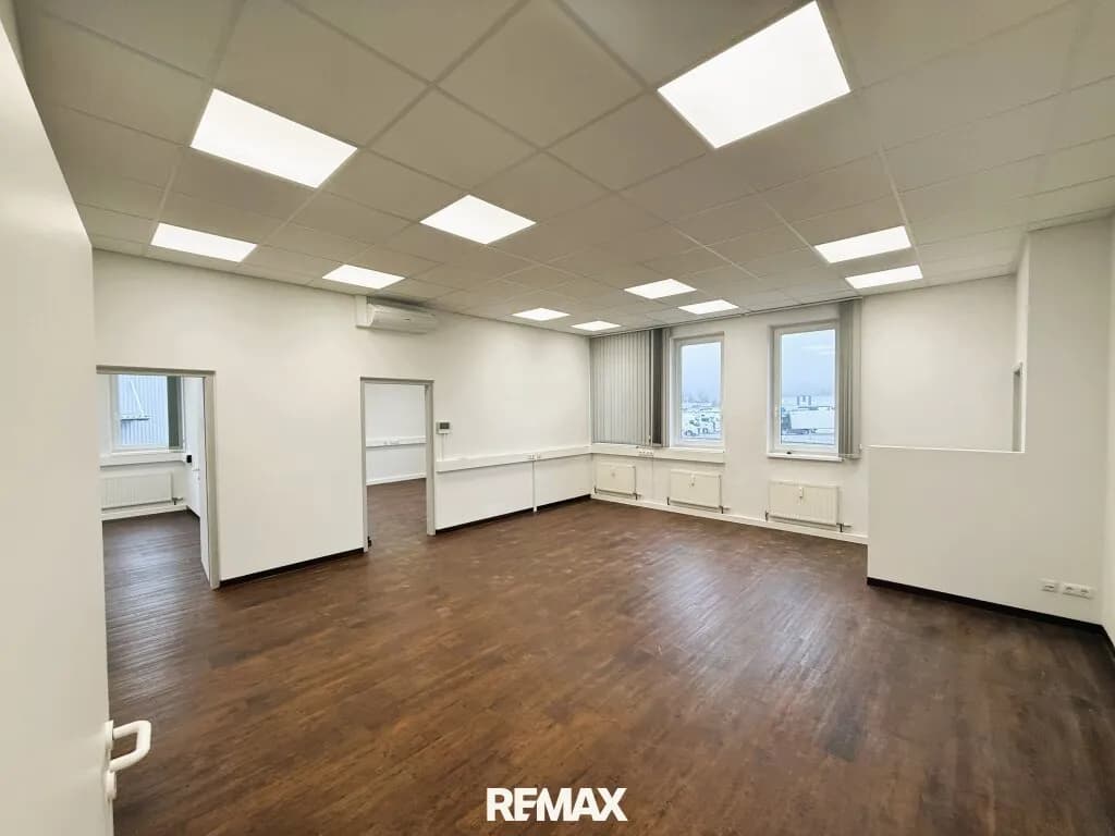 4-Zimmer-Gewerbeimmobilie mieten in Linz Land – 150 m², € 1.930 – Bild 5 von 9