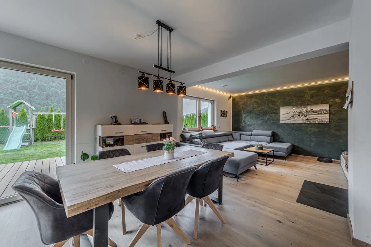 5-Zimmer-Haus kaufen in Kitzbühel – 155 m², € 990.000 – Bild 2 von 8