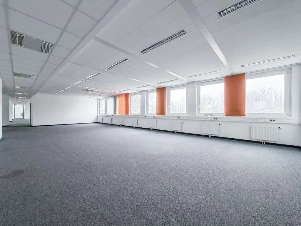 Gewerbeimmobilie mieten in Salzburg Stadt – 386 m², € 5.887 – Bild 2 von 10