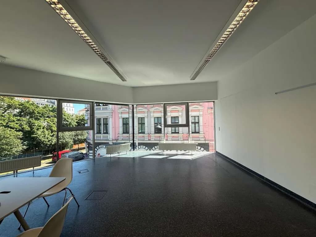 Gewerbeimmobilie mieten in Wien – 342 m², € 6.197 – Bild 2 von 16