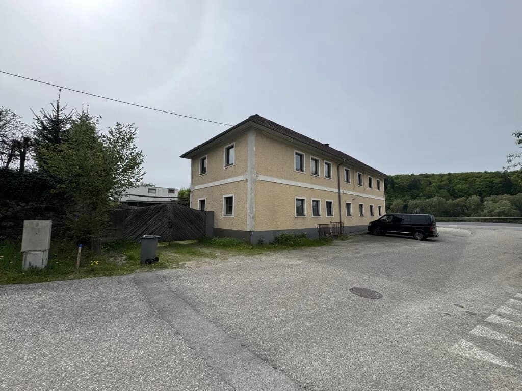 Immobilie kaufen in Urfahr-Umgebung – 3 731 m², € 950.000 – Bild 1 von 24
