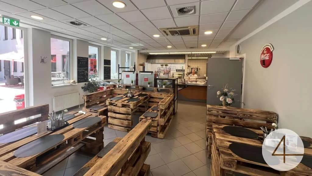 Gewerbeimmobilie mieten in Wien – 2 200 m², € 10 – Bild 3 von 6