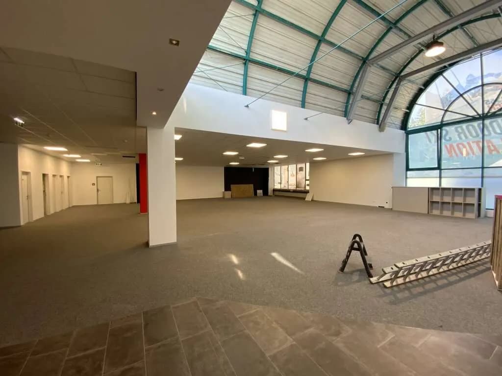 Immobilie mieten in Schwaz – 1 888 m², € 13.181