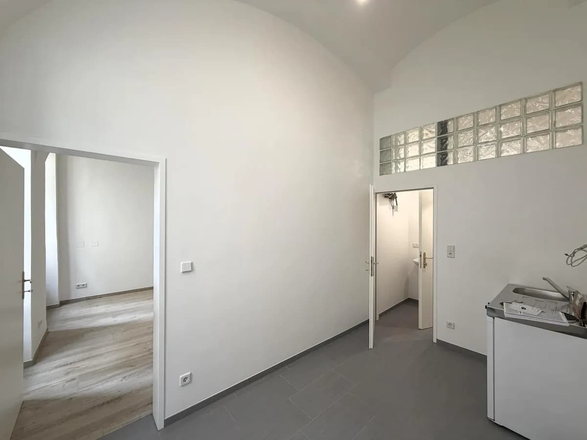 2-Zimmer-Gewerbeimmobilie mieten in Wien – 60 m², € 1.102 – Bild 4 von 22