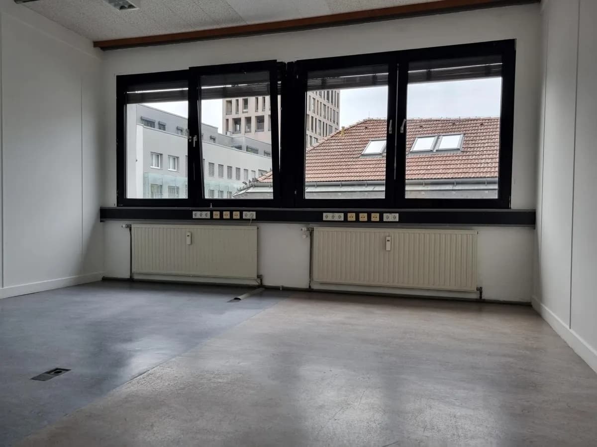 5-Zimmer-Gewerbeimmobilie mieten in Steyr – 195 m², € 915 – Bild 8 von 11
