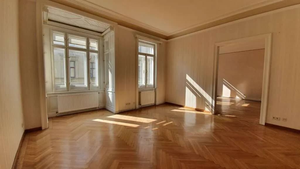 Gewerbeimmobilie kaufen in Wien – 950 m² – Bild 2 von 2