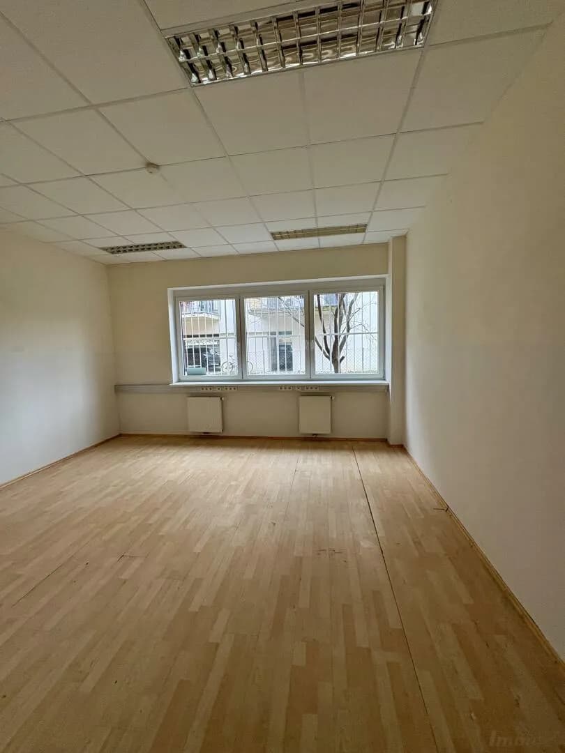 4-Zimmer-Gewerbeimmobilie mieten in Graz – 160 m², € 7 – Bild 2 von 13