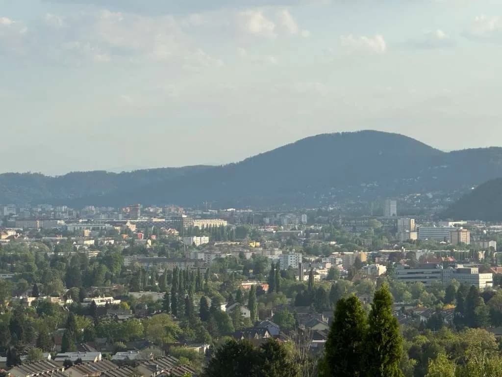 Grundstück kaufen in Graz – 1 400 m², € 820.000 – Bild 2 von 6
