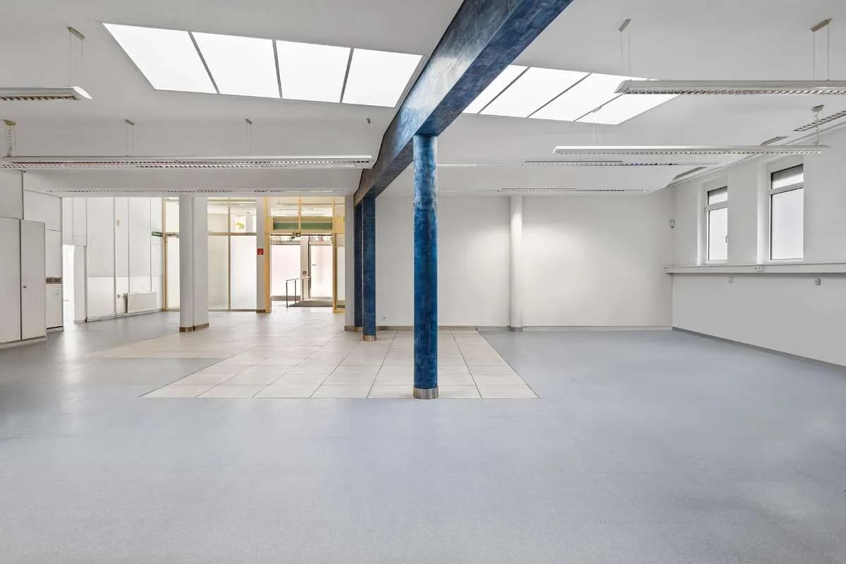 Gewerbeimmobilie mieten in Wien – 353 m², € 5.814 – Bild 1 von 10